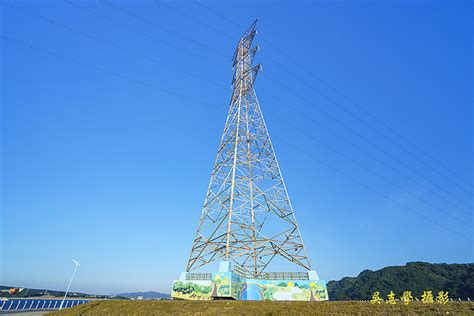 高壓電塔 距離|【實作實驗室】你所不知道的高壓電！隔空觸電會電死人？